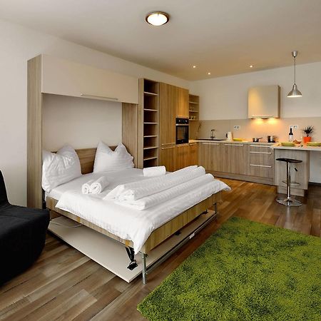 Ambiente Serviced Apartments - Dunajska บราติสลาวา ภายนอก รูปภาพ