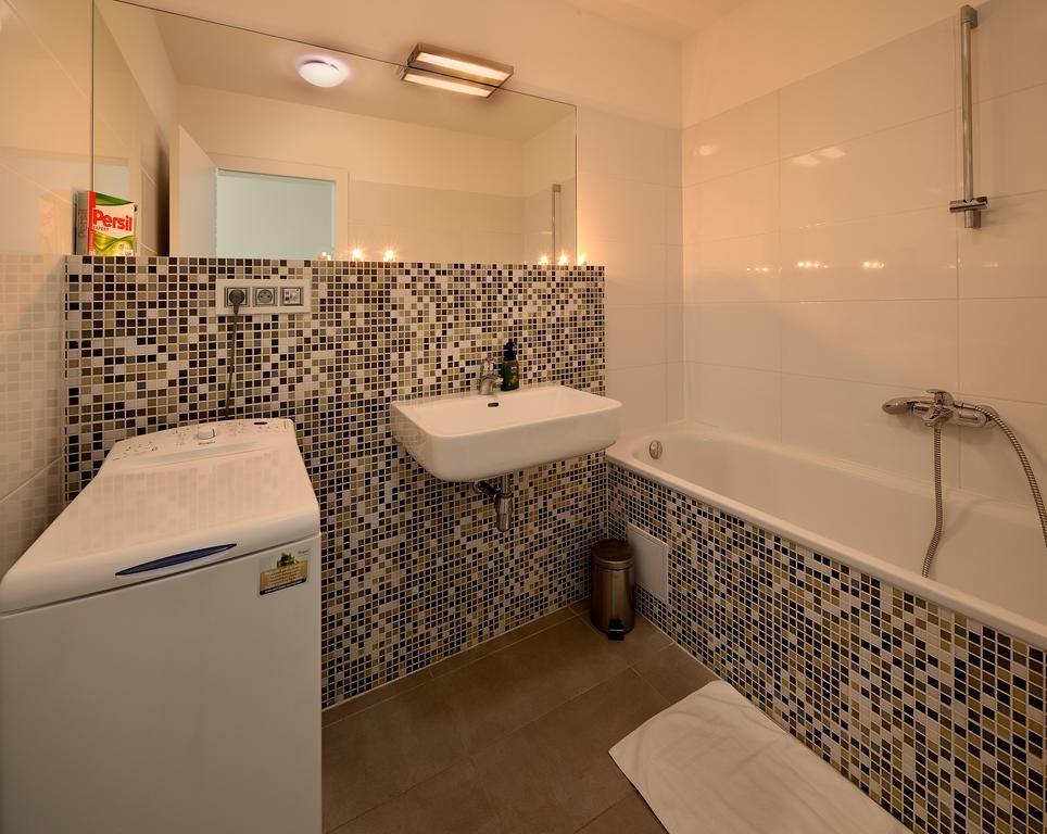 Ambiente Serviced Apartments - Dunajska บราติสลาวา ห้อง รูปภาพ