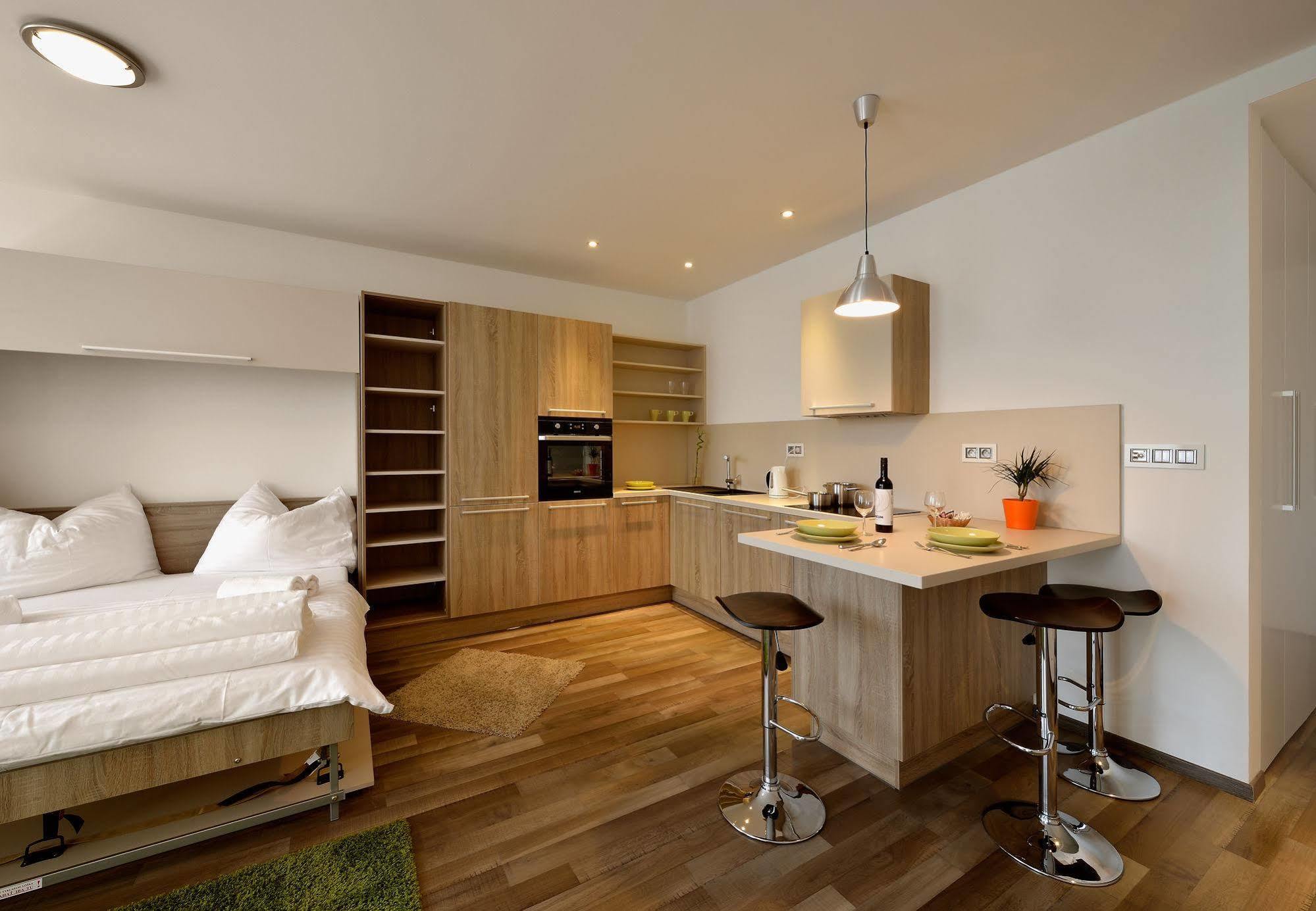 Ambiente Serviced Apartments - Dunajska บราติสลาวา ภายนอก รูปภาพ