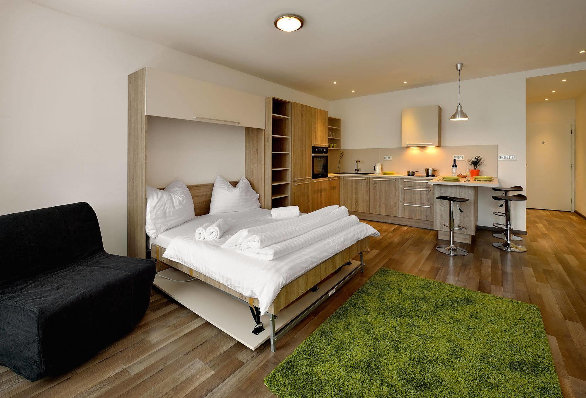 Ambiente Serviced Apartments - Dunajska บราติสลาวา ภายนอก รูปภาพ